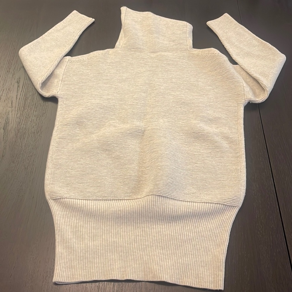 Babaton by Artizia Women’s Turtleneck Sweater